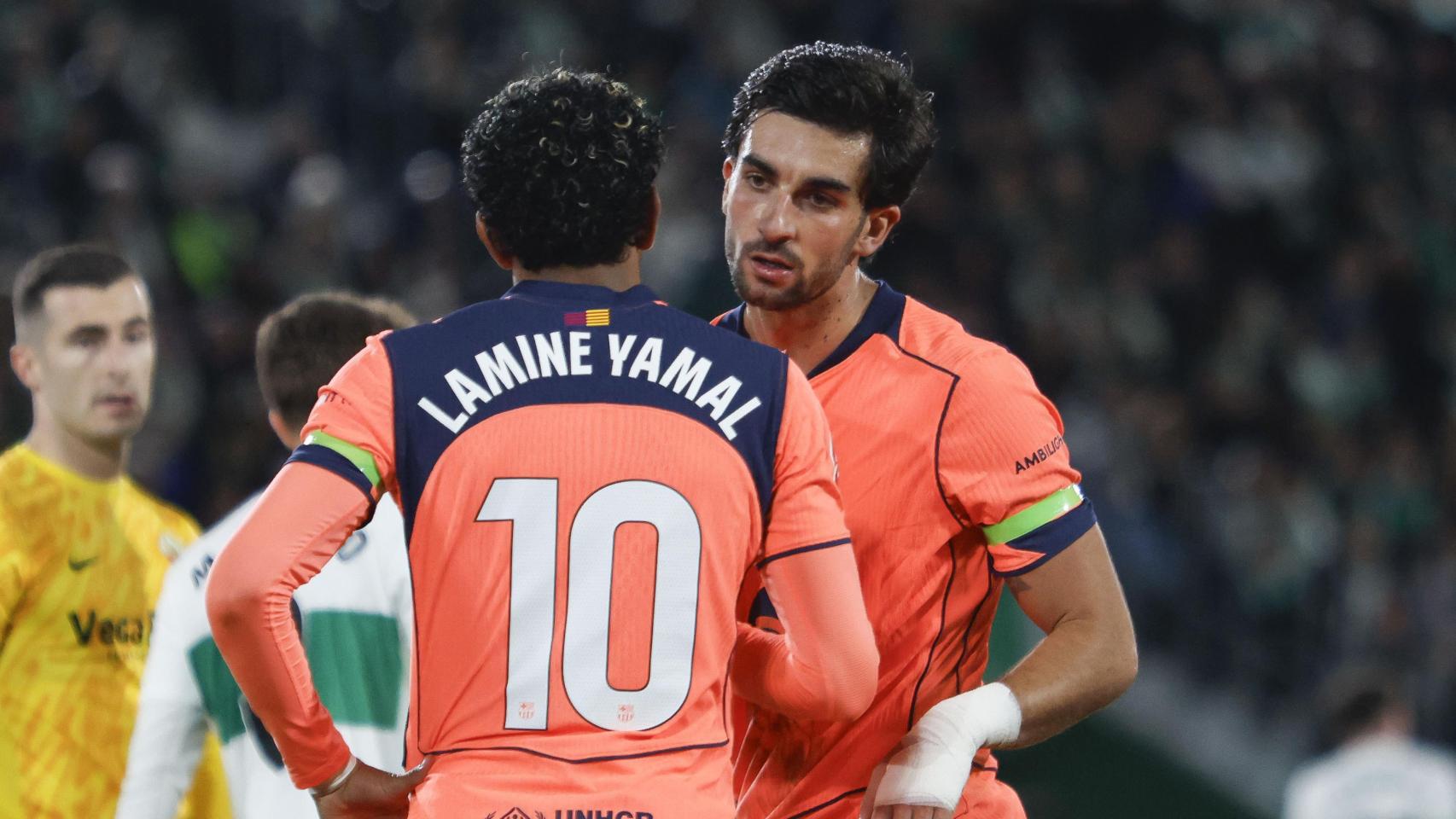 Ferran Torres y Lamine Yamal, durante el partido Elche-Barça