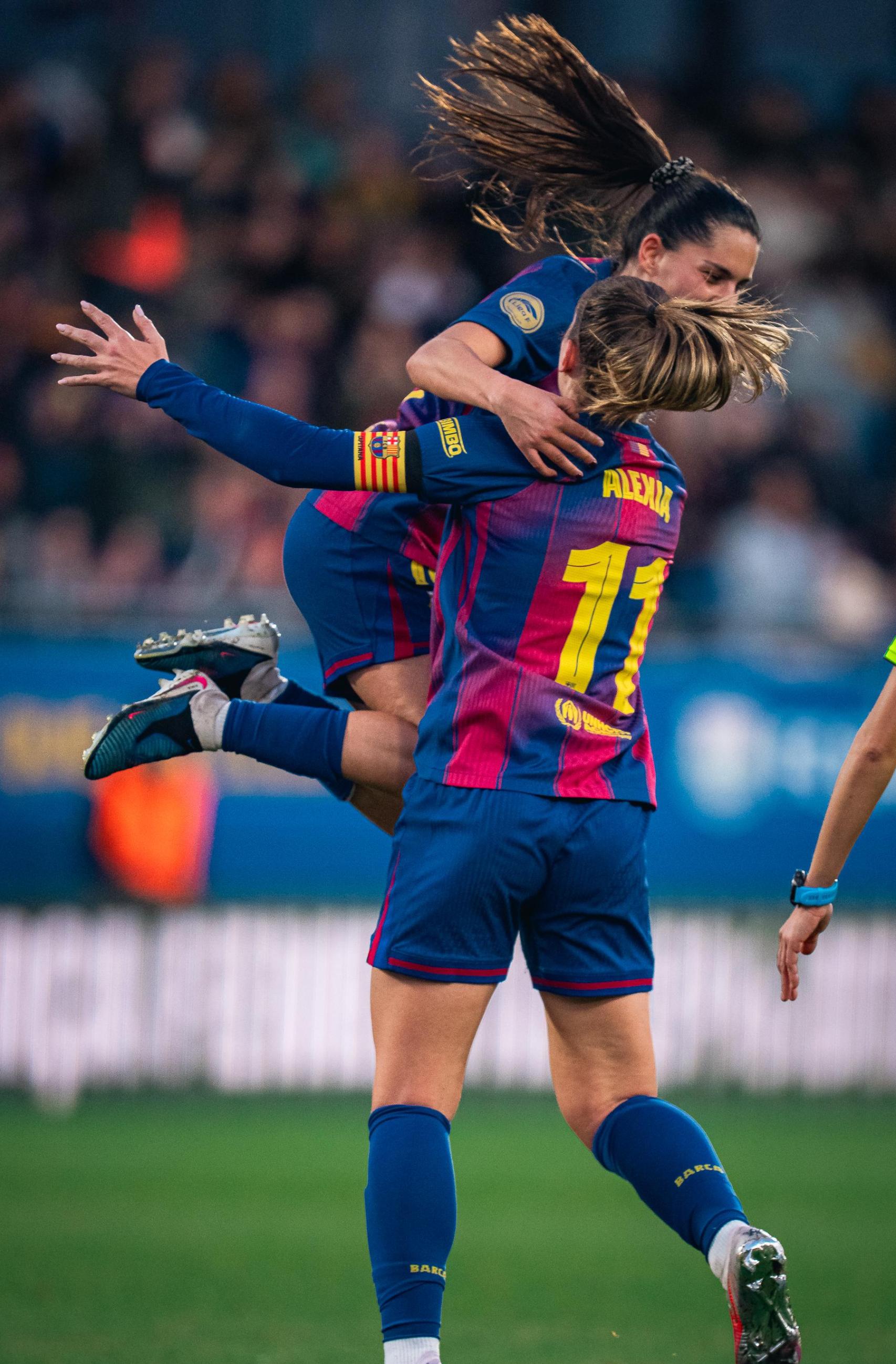 Kika Nazareth celebra el seu doblet en el Barça Femení-Sevilla amb Alexia Putellas