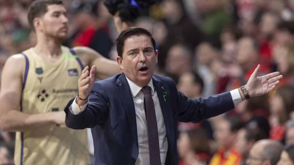 Xavi Pascual es desespera a l'UCAM Múrcia-Barça de bàsquet