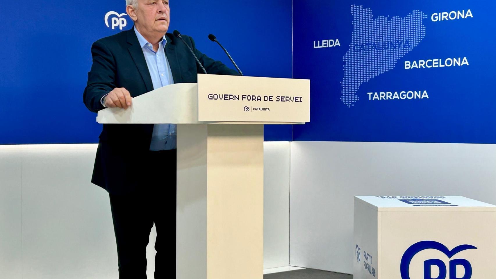 El secretario general del PP de Cataluña, Santi Rodríguez, esta mañana en la sede del partido en Barcelona