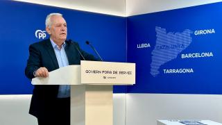 El secretario general del PP de Cataluña, Santi Rodríguez, esta mañana en la sede del partido en Barcelona