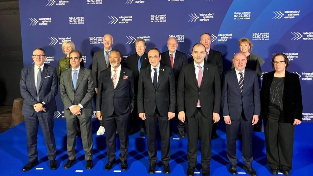 Las autoridades presentes en la cena de gala de la feria ISE 2026