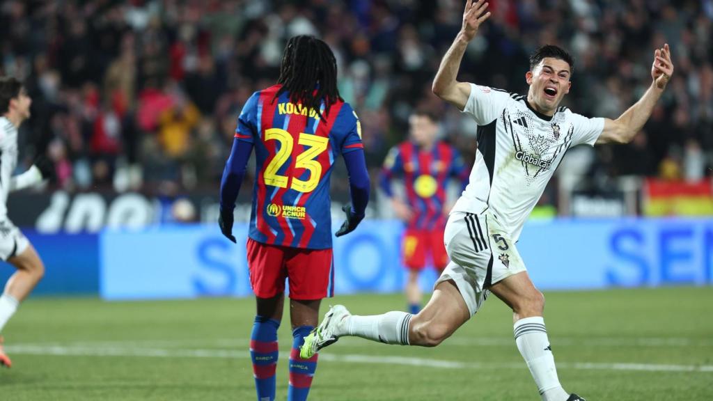 Javi Moreno, jugador de l'Albacete, celebra el seu gol contra el Barça