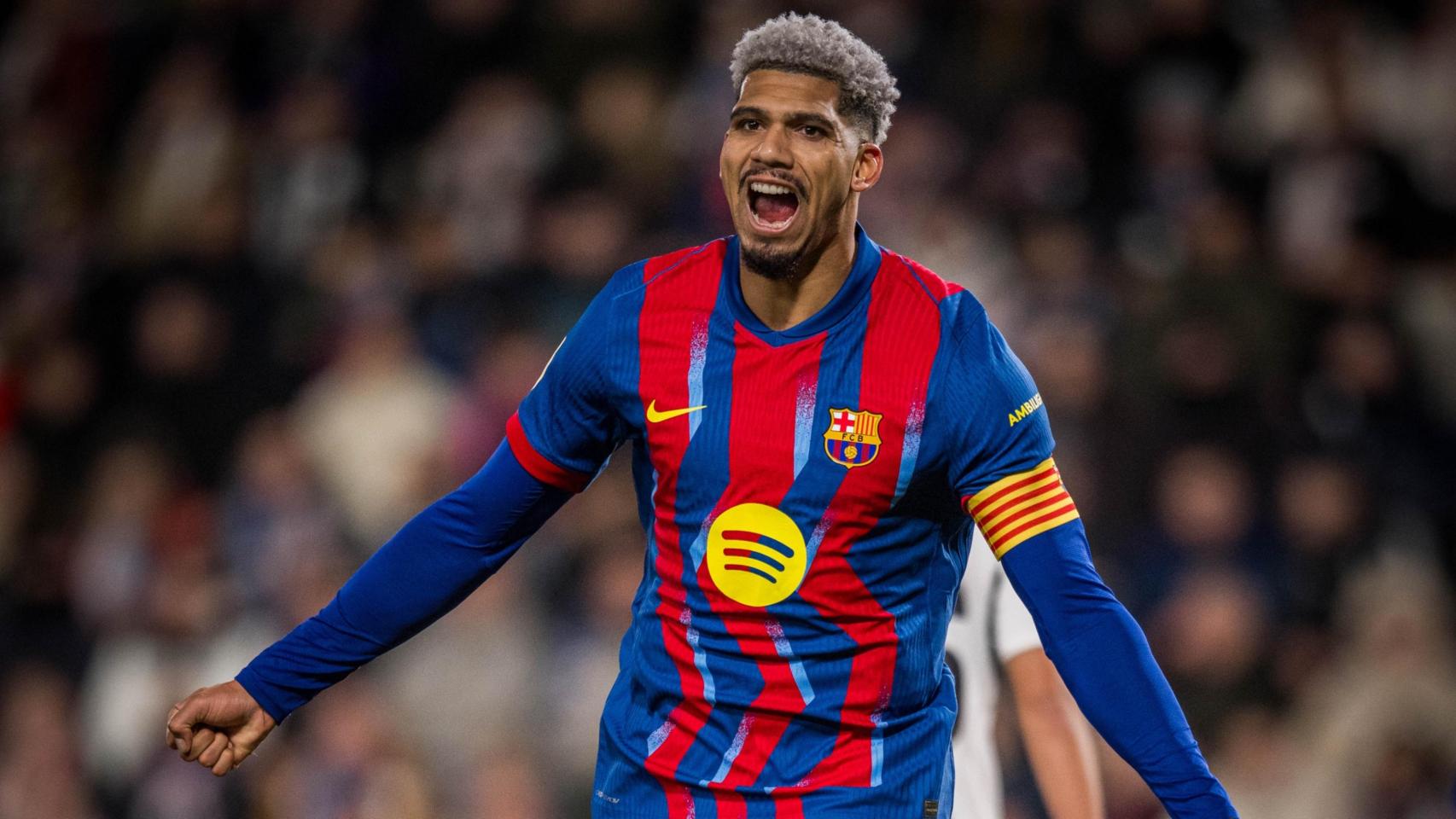 Ronald Araujo celebra su gol ante el Albacete