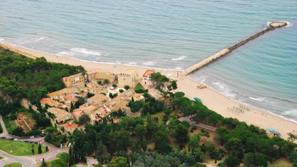 Vista aérea de la playa de Sant Martí d'Empúries