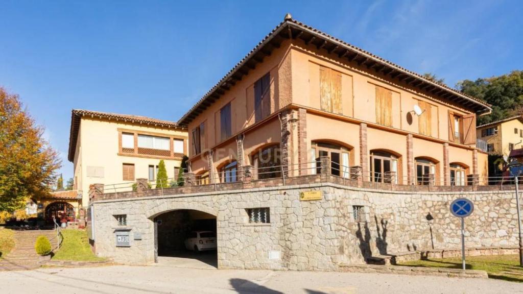 Vista desde fuera del Hotel Glòria