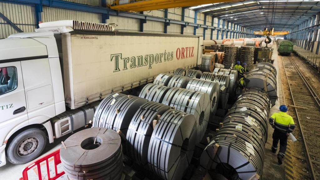 Los cortes ferroviarios en Cataluña mantienen bloqueadas 24.000 toneladas de acero en Portbou (Girona)