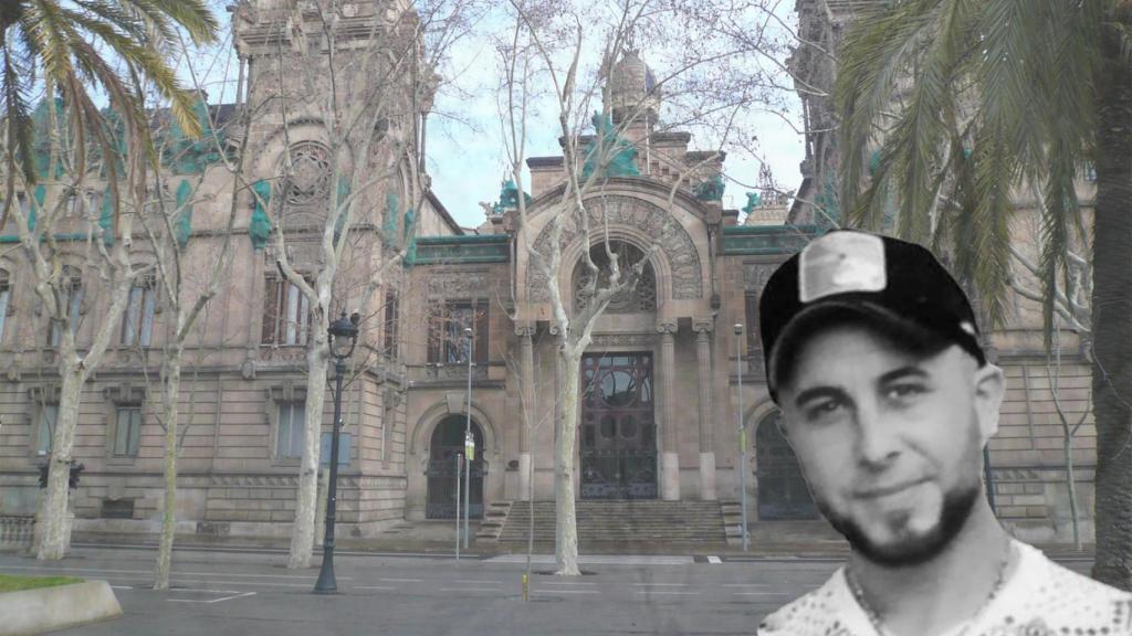Diego Vargas. desaparecido en mayo de 2020, frente a la Audiencia de Barcelona