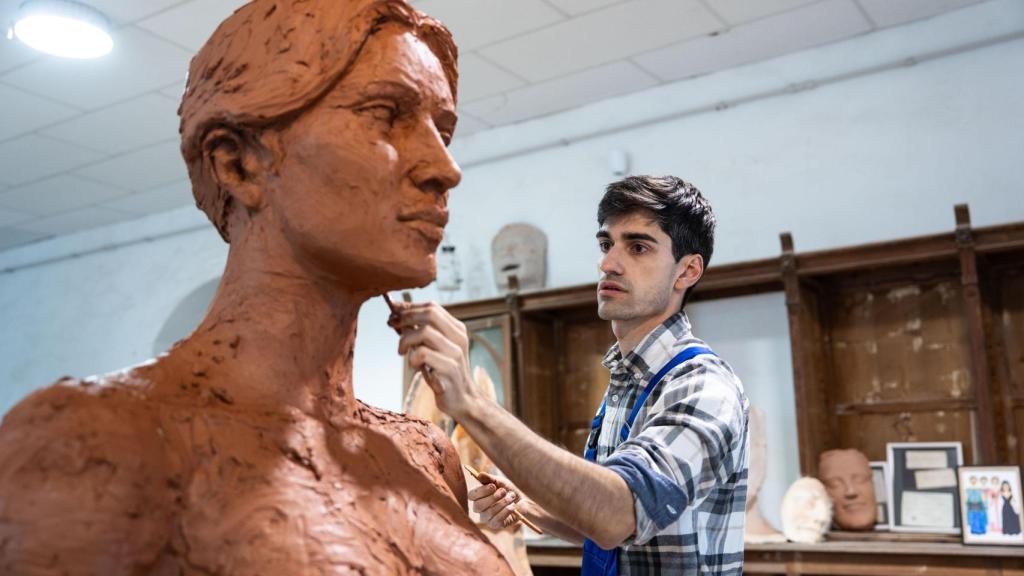 Arnau Espuga, durante el trabajo de modelado