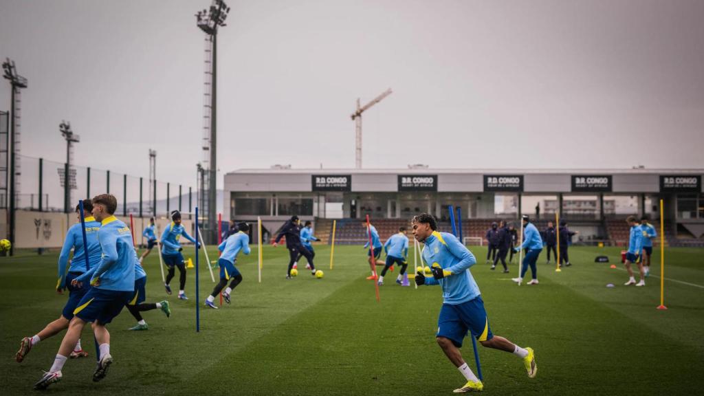El Barça se entrena antes de la visita del Mallorca