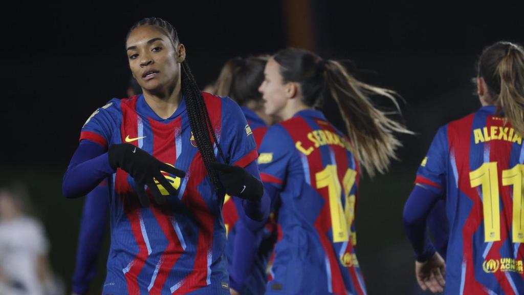 Salma Paralluelo celebra el seu gol al clàssic Reial Madrid-Barça Femení