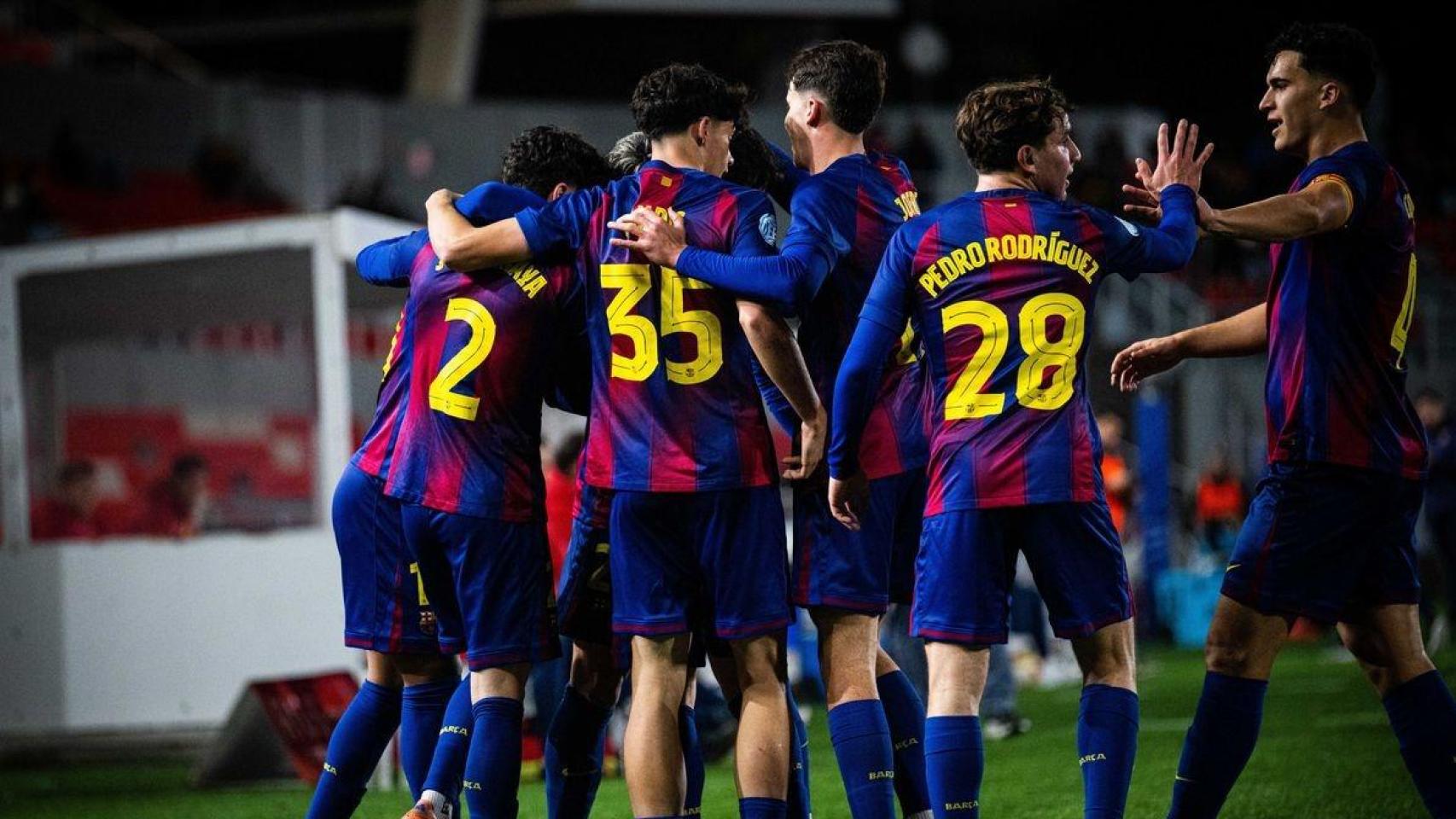 Los jugadores del Barça B celebran un gol contra el Terrassa