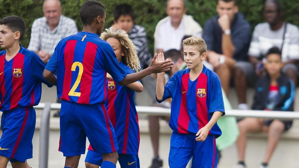 Fermín López celebra un gol a la Masia