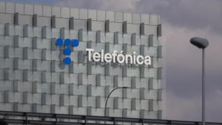 Fachada de la sede de Telefónica en Madrid