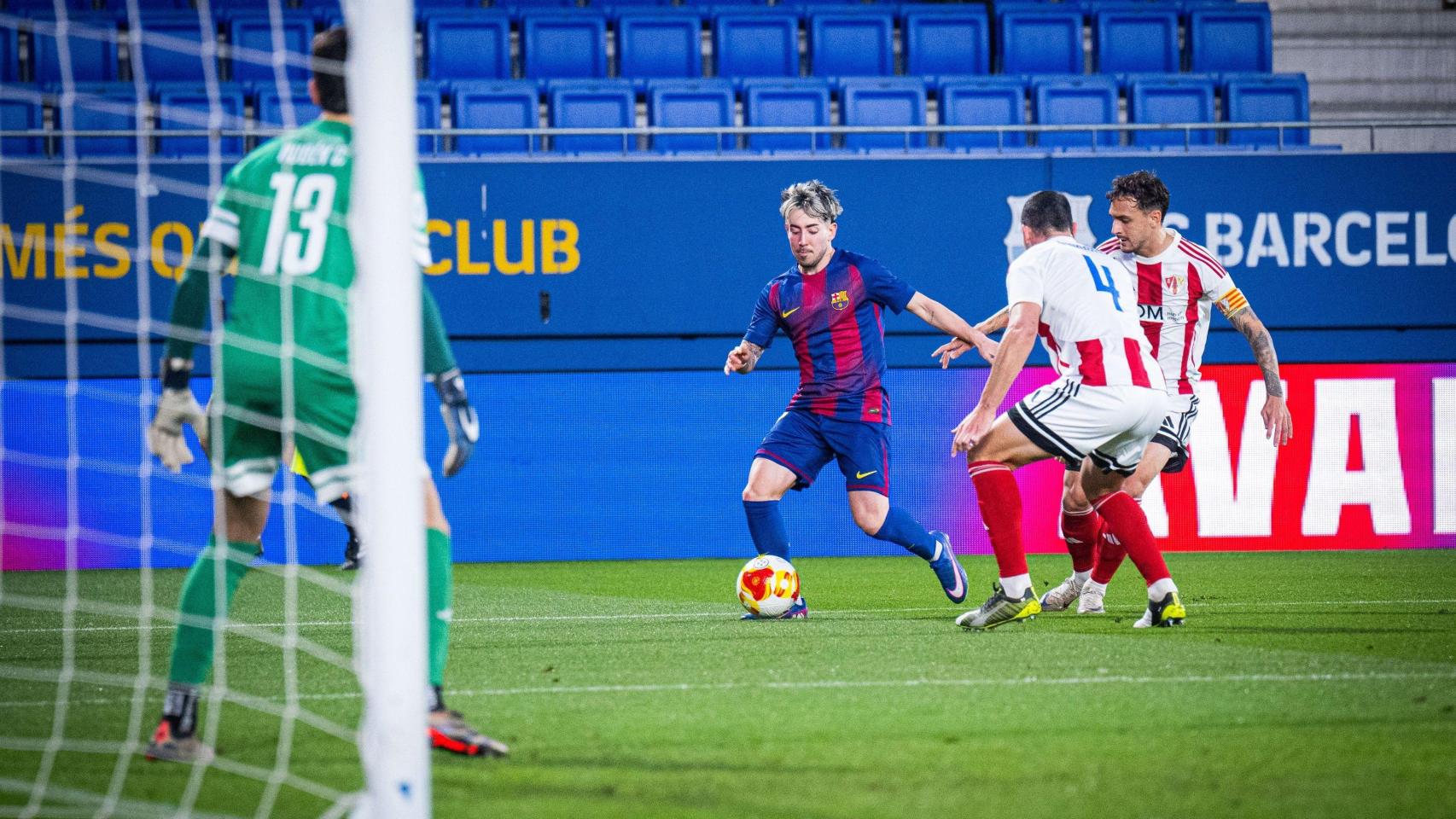 Dani Rodríguez, durante el Barça B-Barbastro
