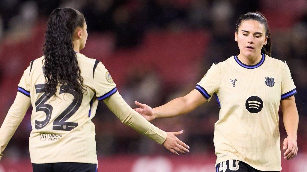 Maria Llorella i Adriana Ranera, el dia dels seus debuts a la Lliga F amb el Barça Femení