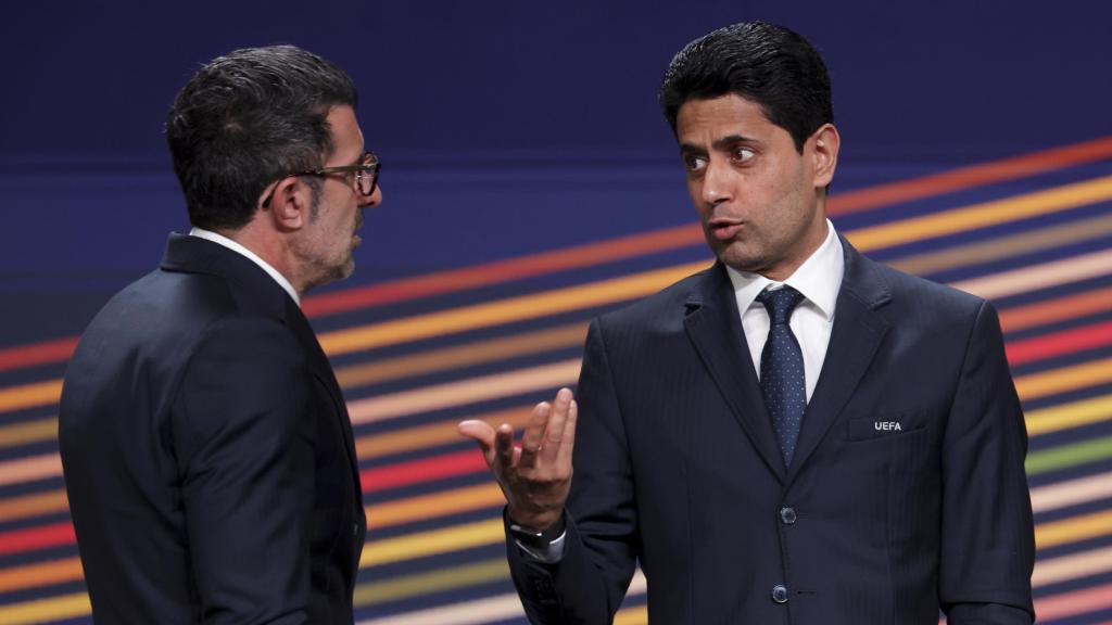 Luis Figo y Nasser Al-Khelaifi, en el 50º congreso de la UEFA
