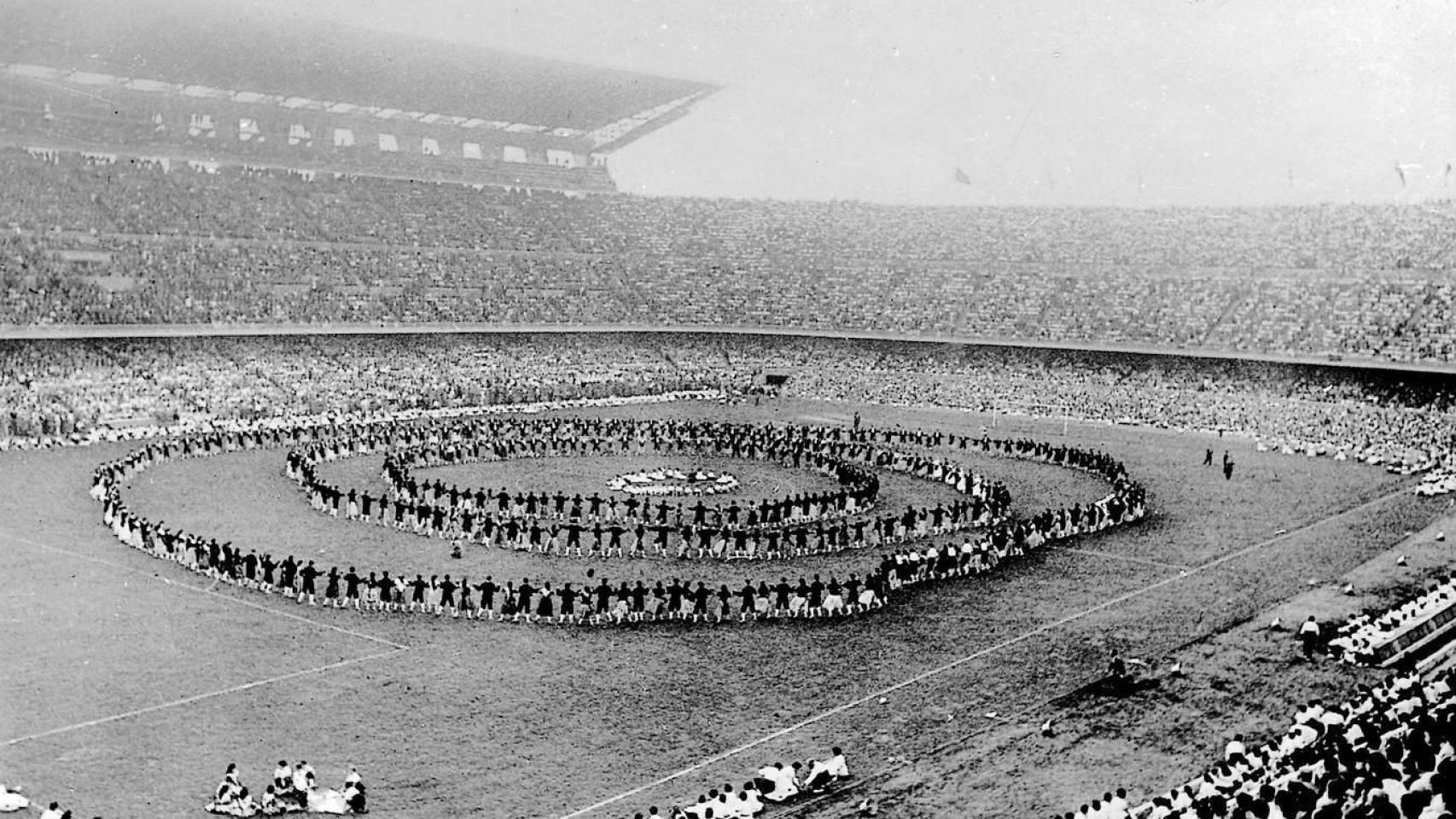 Inauguración del Camp Nou en 1957