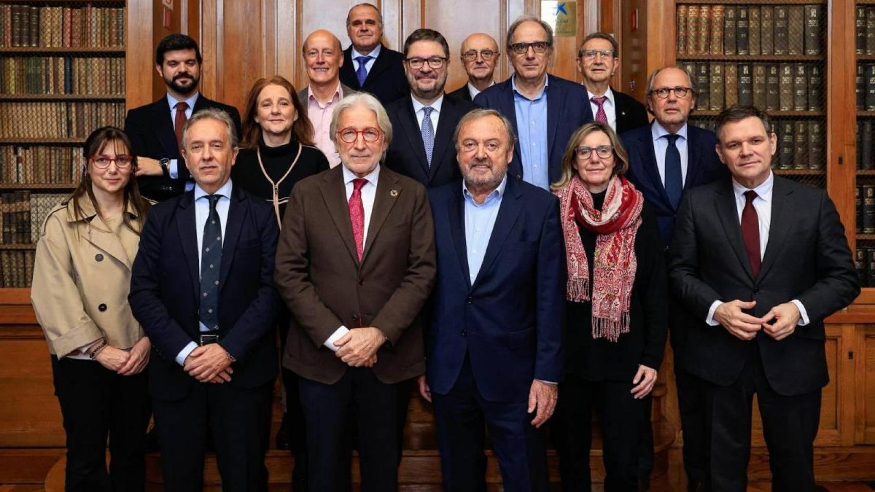 Los presidentes de Foment y del RACC, Josep Sánchez Llibre y Josep Mateu, junto a otros dirigentes patronales