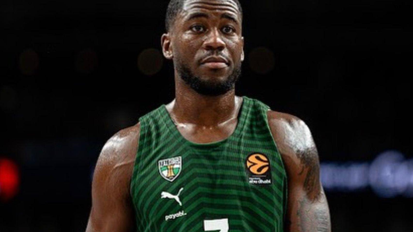 Moses Wright, pívot del Zalgiris