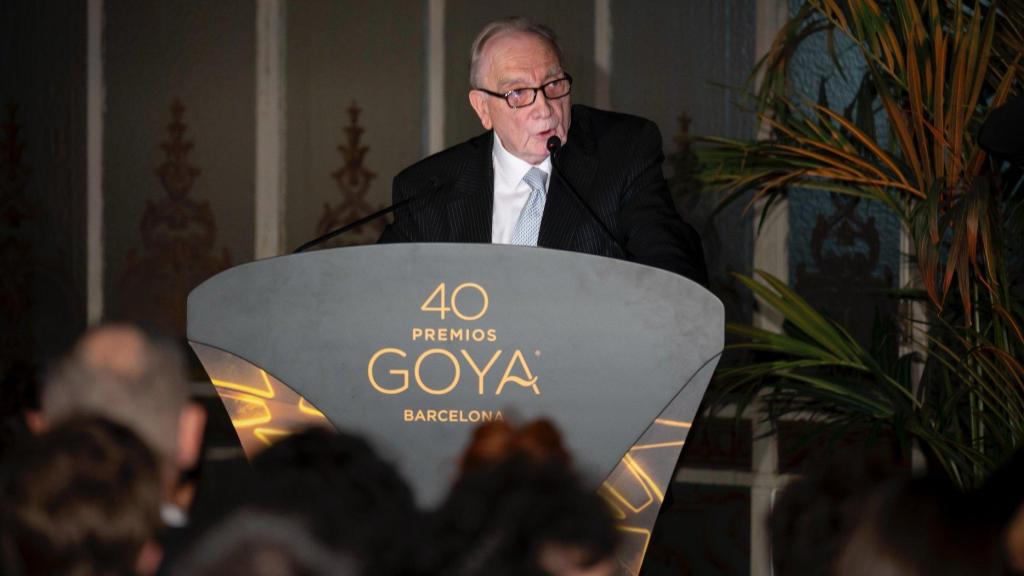 El presidente de la Academia, Fernando Méndez-Leite