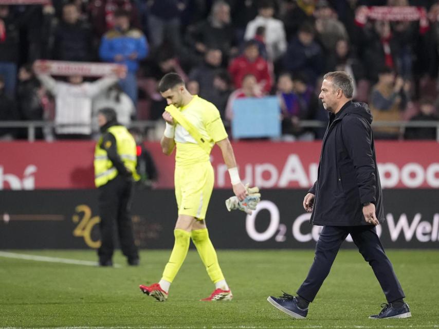 Hansi Flick i Joan García, decebuts després de la derrota en el Girona-Barça