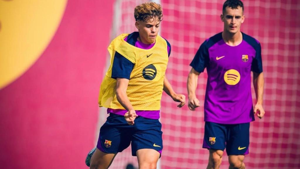 Orian Goren entrena amb el primer equip del Barça
