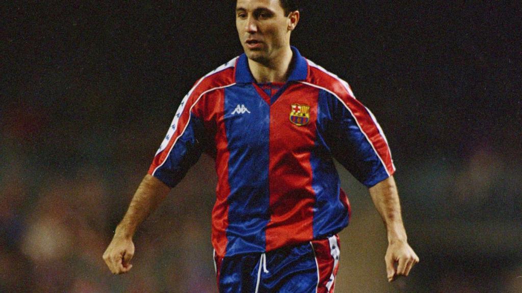 Hristo Stoichkov, en un partido con el Barça