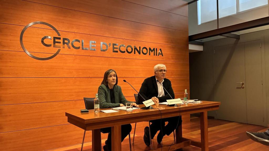 Teresa Garcia Milà, presidenta del Cercle, junto a su director general Miquel Nada