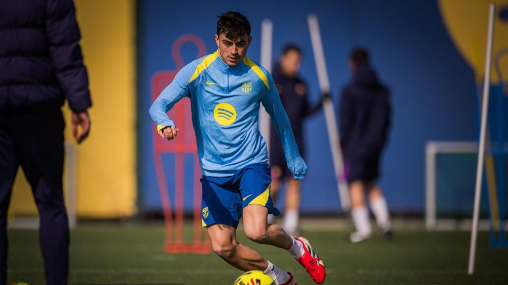 Pedri, de regreso a los entrenamientos con el Barça