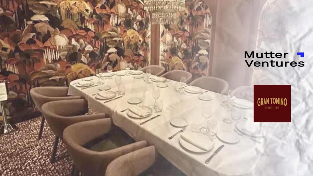 Opera Acid y los logos de Mutter Ventures y Gran Tonino Piano Bar