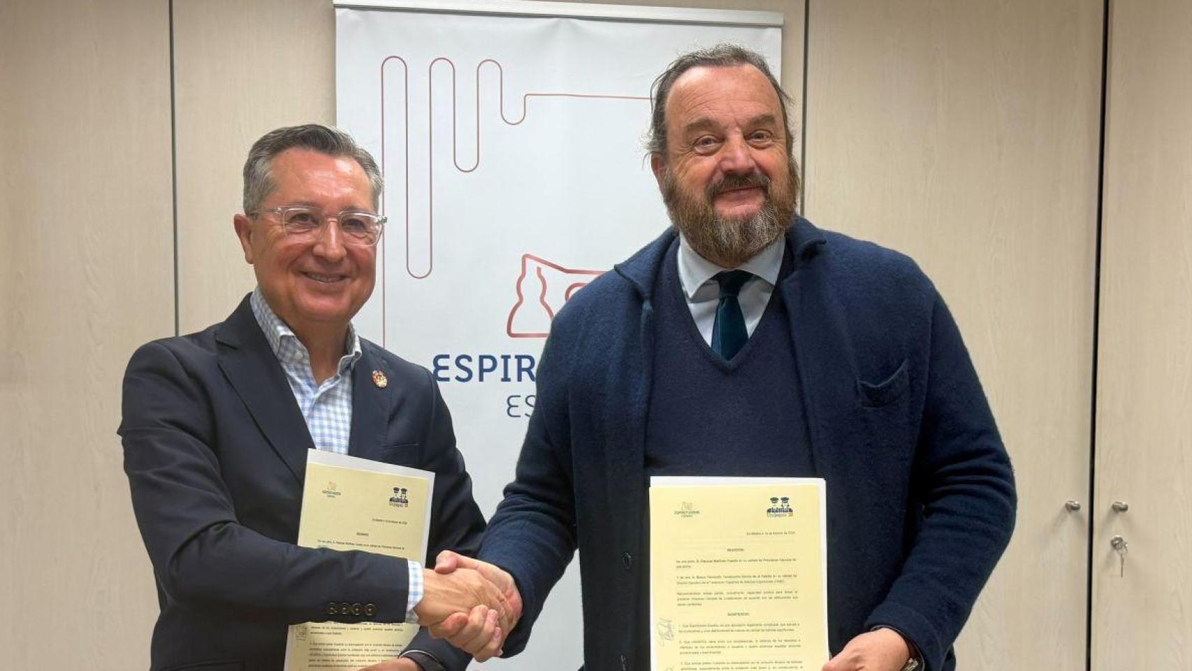 El director de Espirituosos España, Bosco Torremocha, y el presidente de Unijepol, Pascual Martínez Cuesta, refuerzan su colaboración