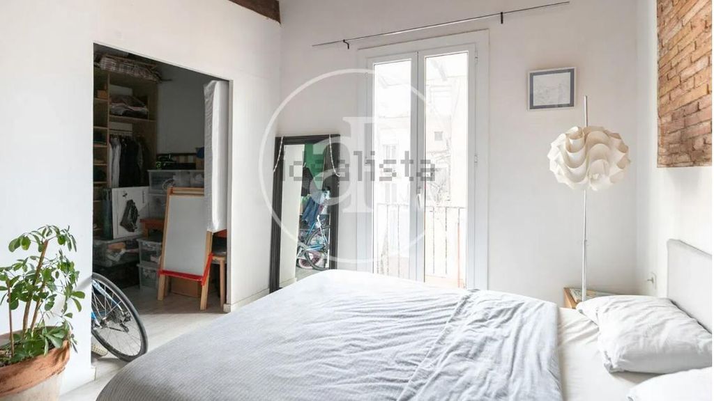 Una de les dues habitacions del pis del Raval