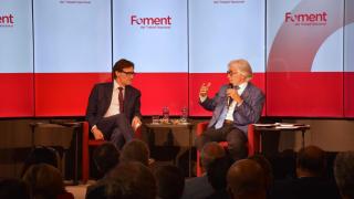 El presidente de la Generalitat, Salvador Illa, y el de Foment del Treball, Josep Sánchez Llibre, en un acto del 2024