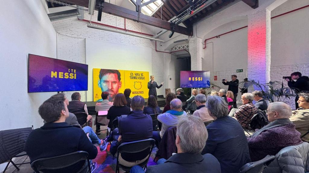 Víctor Font en el acto de presentación de su 'Proyecto Messi' con 'Nosaltres'
