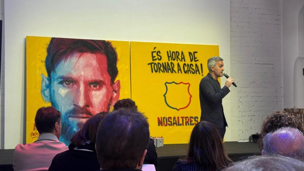 Víctor Font en el acto de presentación de su 'Proyecto Messi' con 'Nosaltres'