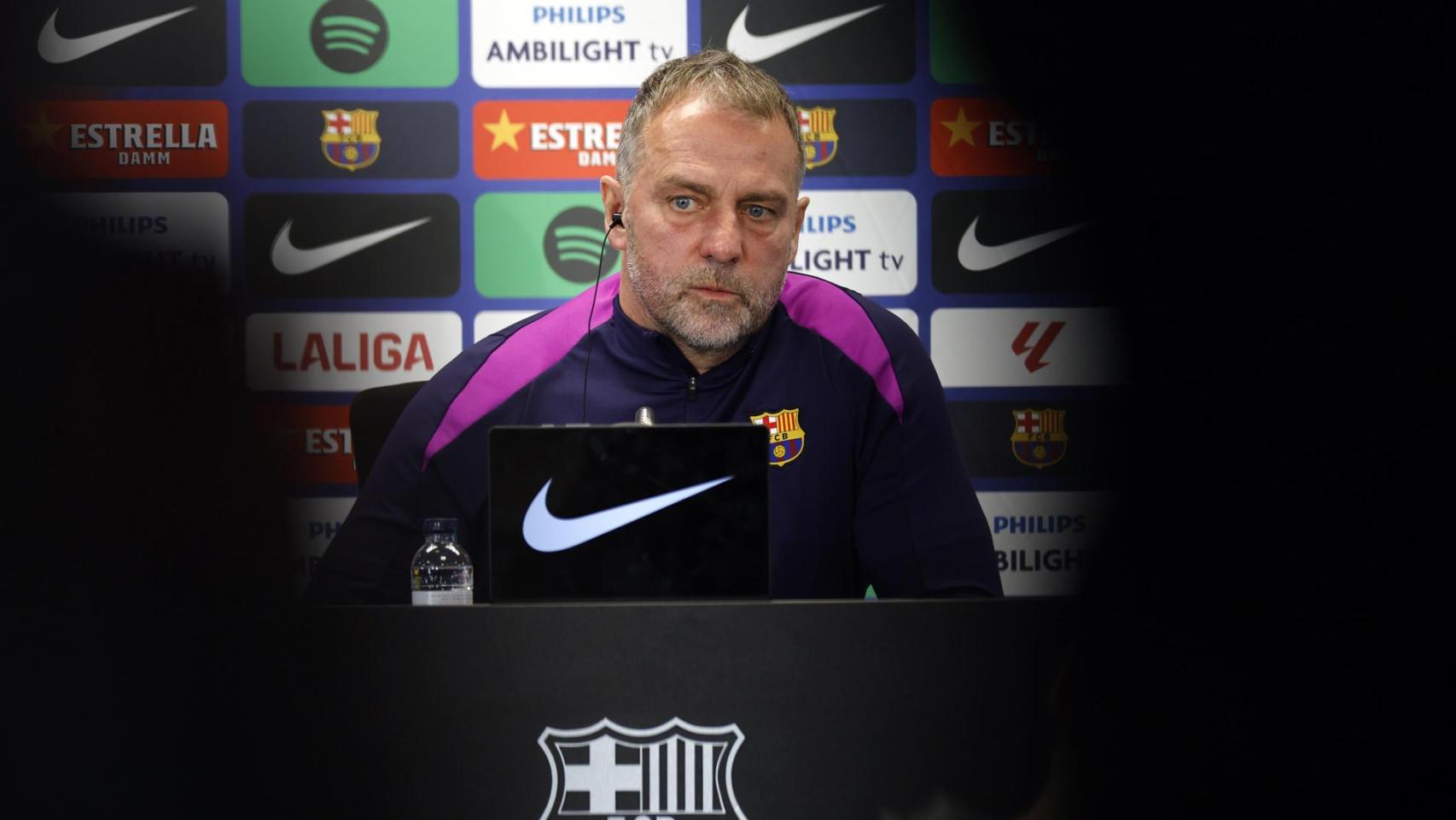 Hansi Flick en la rueda de prensa previa al Barça-Levante
