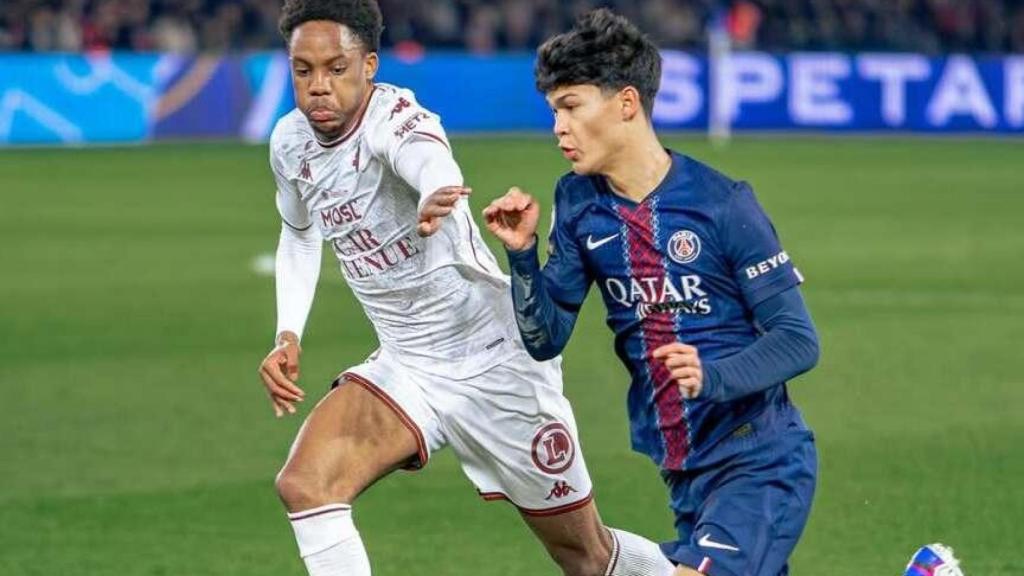 Dro Fernández durante el PSG-Metz