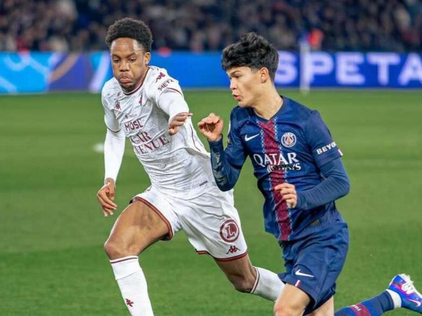Dro Fernández durante el PSG-Metz