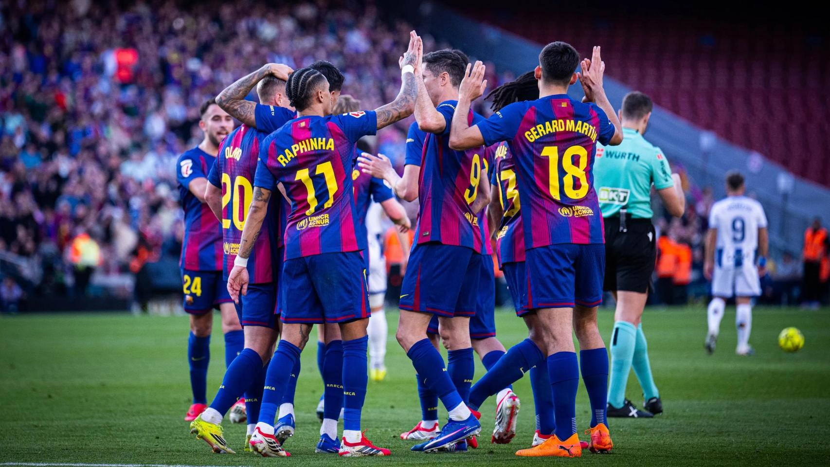 El Barça celebra un gol ante el Levante