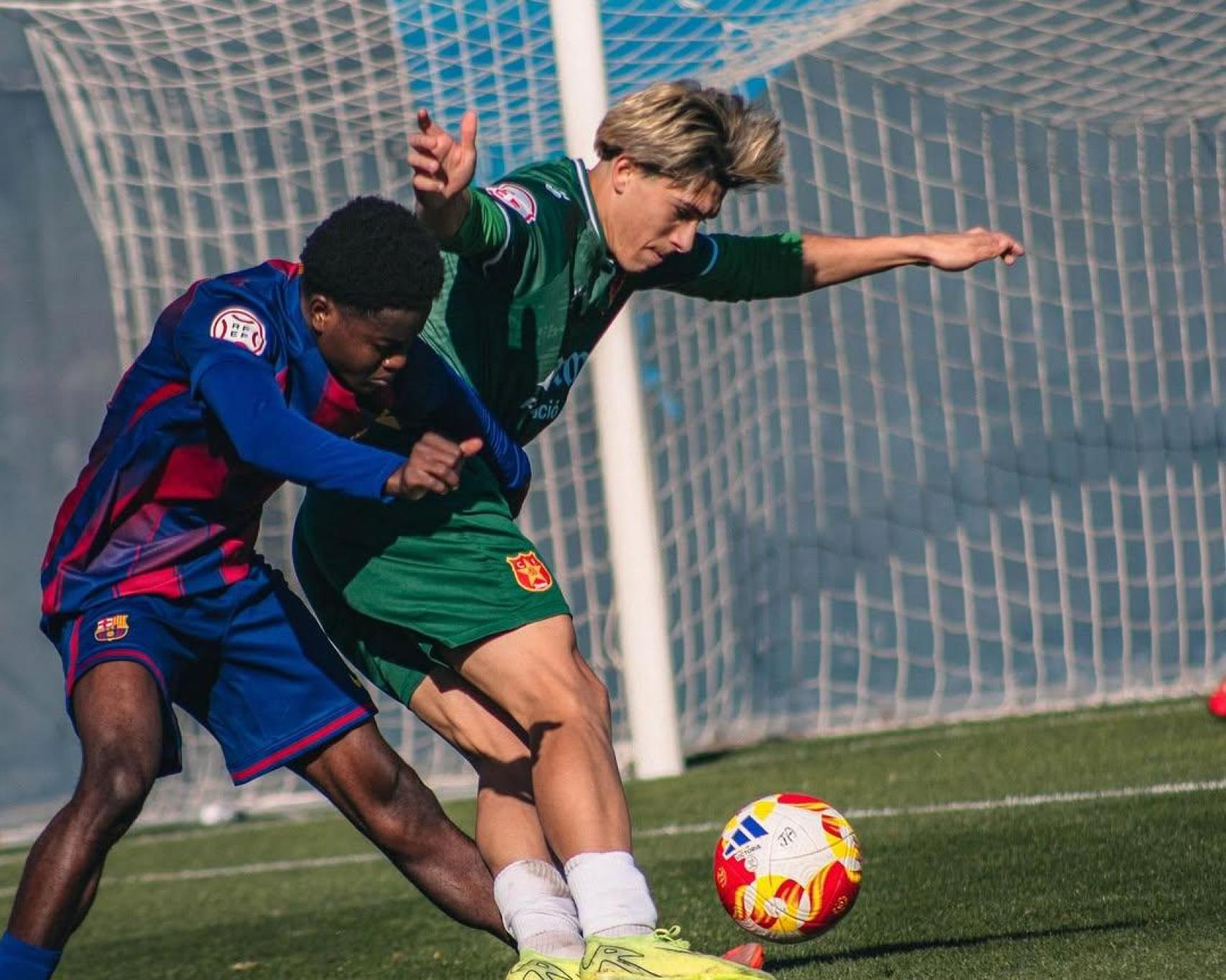 Álex González Yanes en un partido contra el Barça