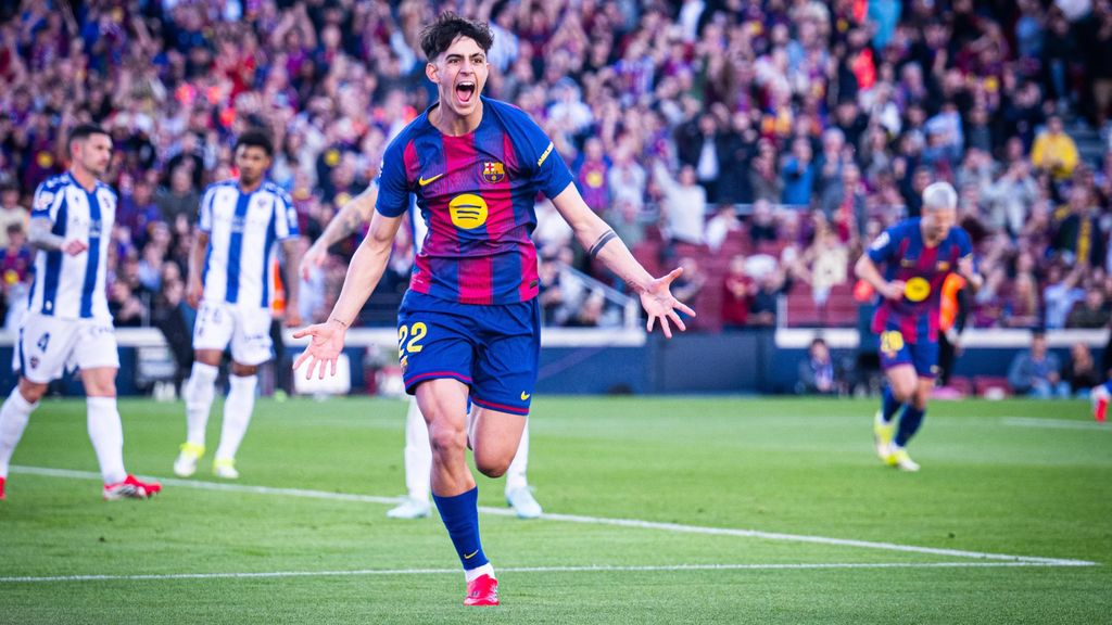 Marc Bernal, feliç després de marcar al Levante