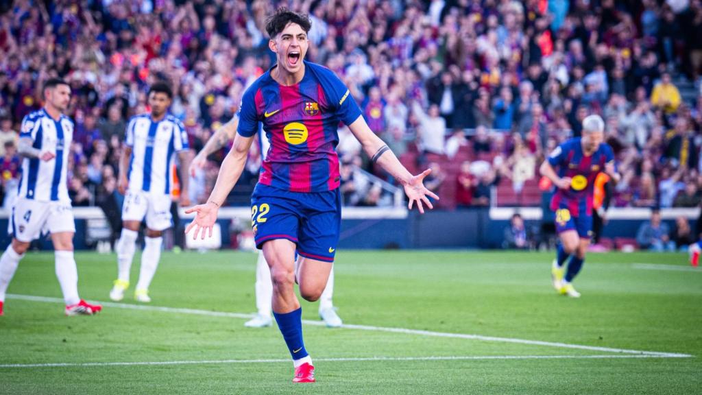 Marc Bernal, feliz tras marcar al Levante