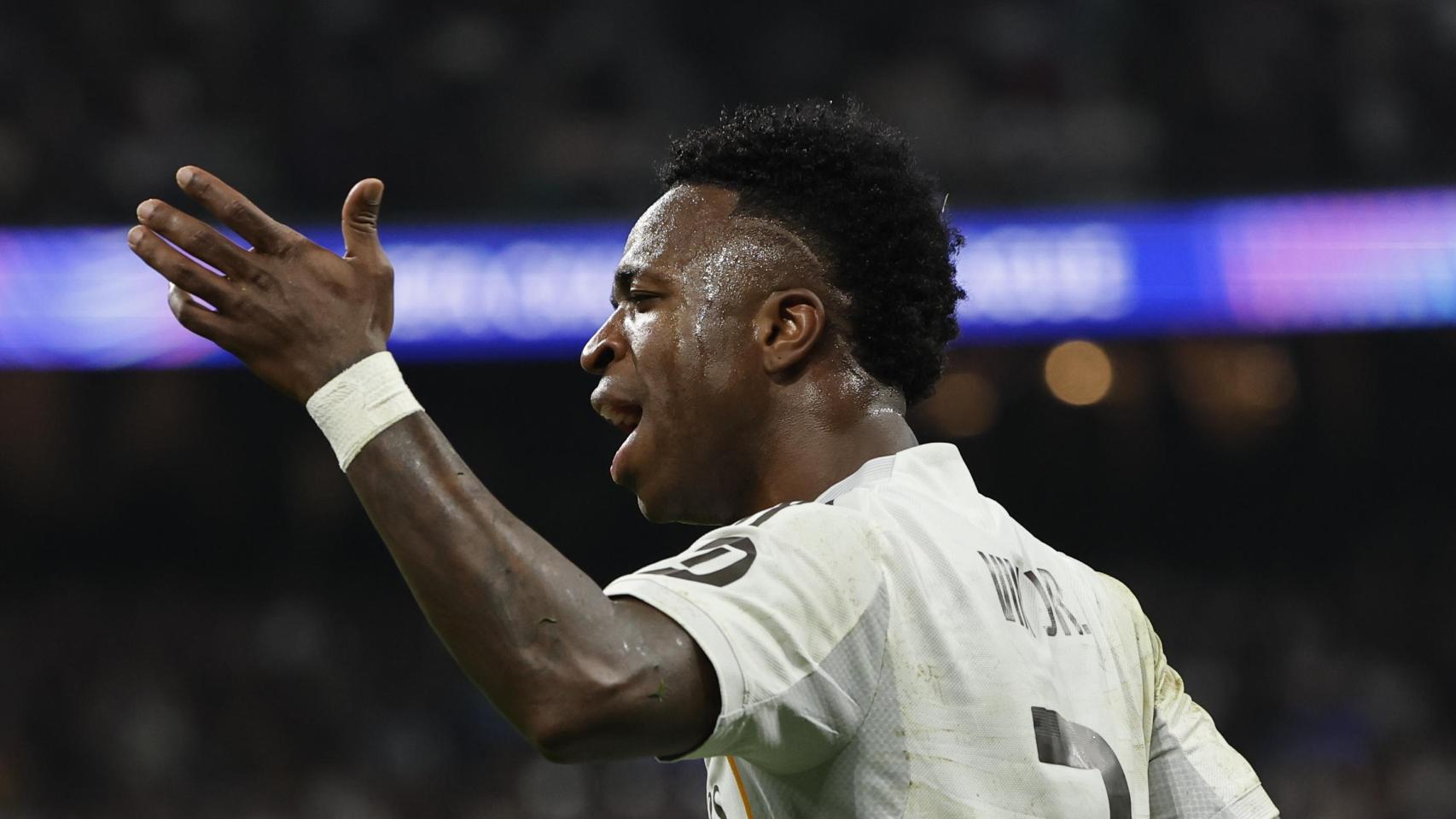 Vinicius Jr celebra su gol en el Real Madrid-Benfica