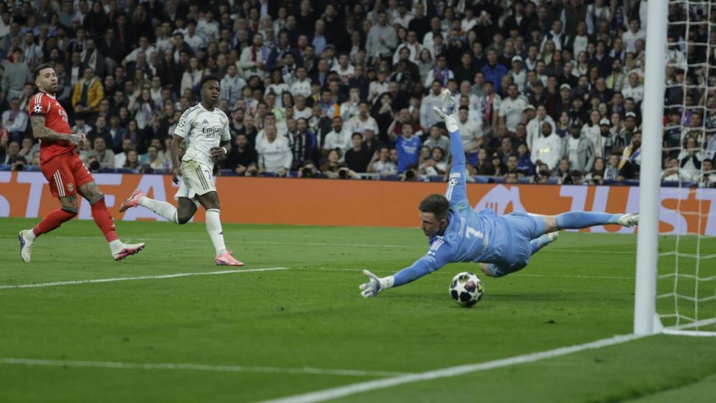 Vinicius Jr marca el gol de la victoria en el Real Madrid-Benfica