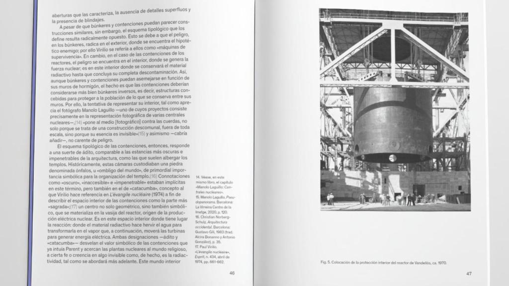 'Restes nuclears', amb fotografies de Manolo Laguillo