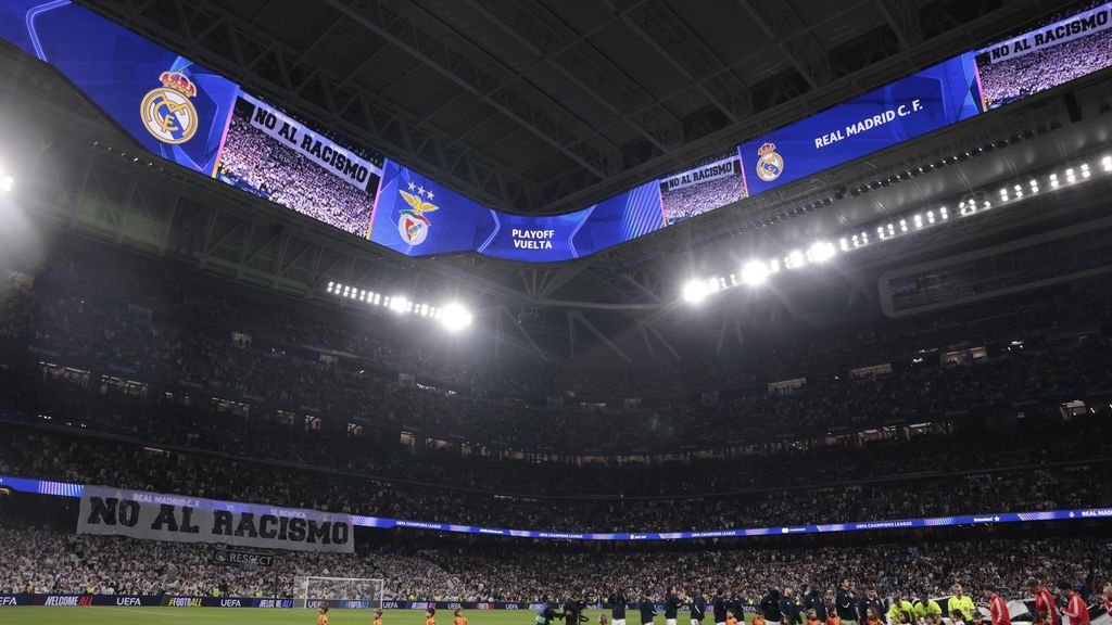 Panoràmica del Santiago Bernabéu durant el Reial Madrid-Benfica