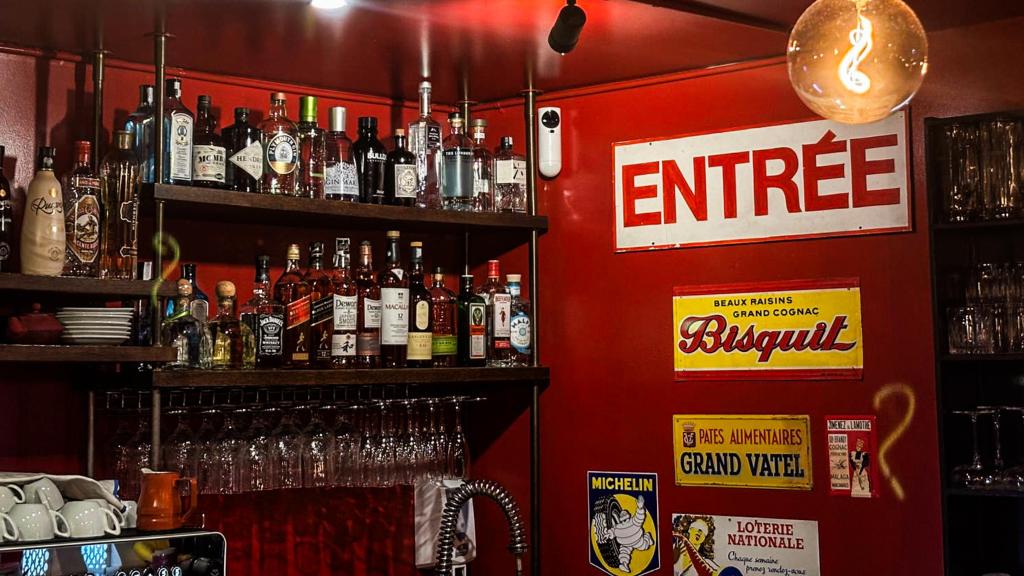 Imagen de la zona de bar del local
