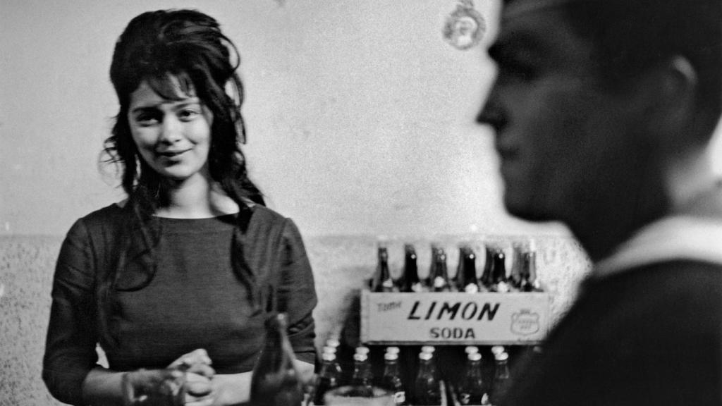 Bar, Valparaíso. Chile, 1963.