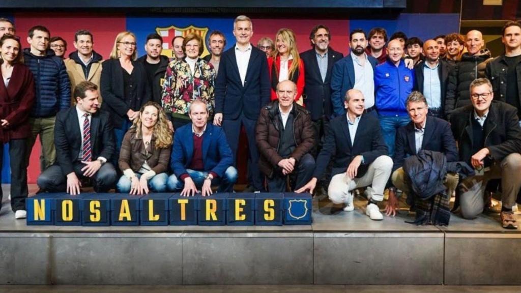 Víctor Font presenta las firmas necesarias para ser considerado candidato a las elecciones del FC Barcelona